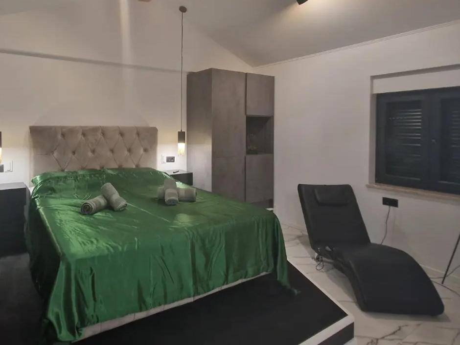 Apartman Oli 1 波雷奇 外观 照片